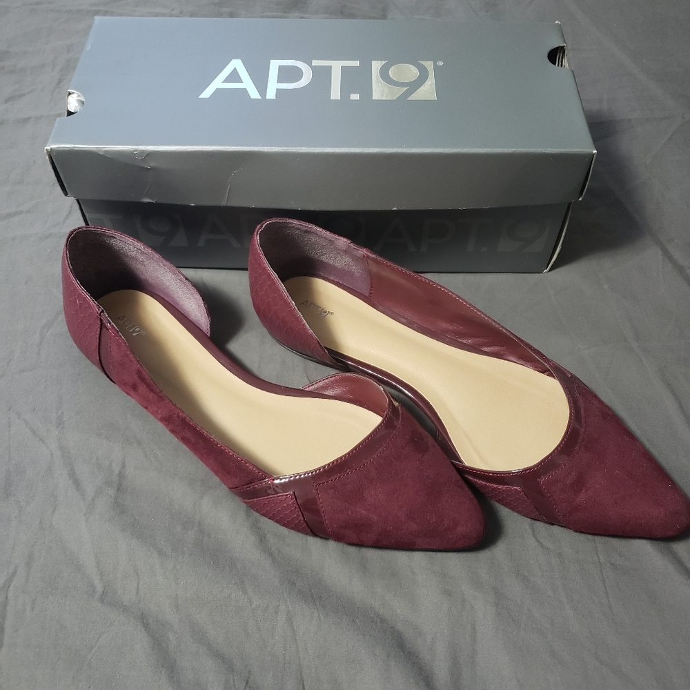 Apt 9 Pointed Flats